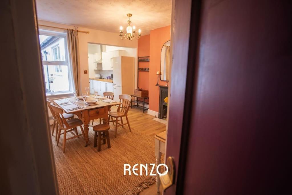 Inviting 3-Bed Home In Lincoln By Renzo, Stunning Design, Close To Lincoln Cathedral! 외부 사진