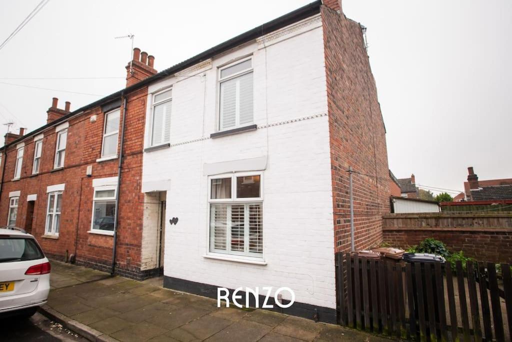 Inviting 3-Bed Home In Lincoln By Renzo, Stunning Design, Close To Lincoln Cathedral! 외부 사진